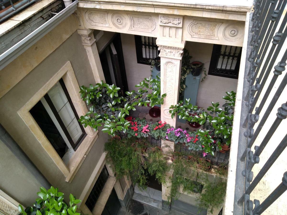 House Vintage Bed & Breakfast Catania Luaran gambar